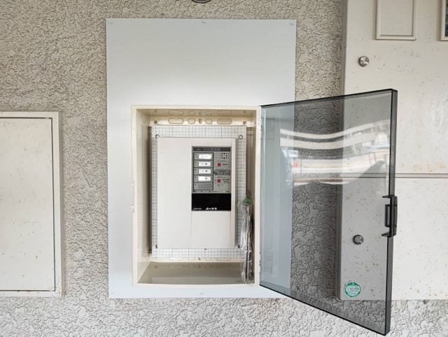 自動火災報知設備受信機取替工事の画像