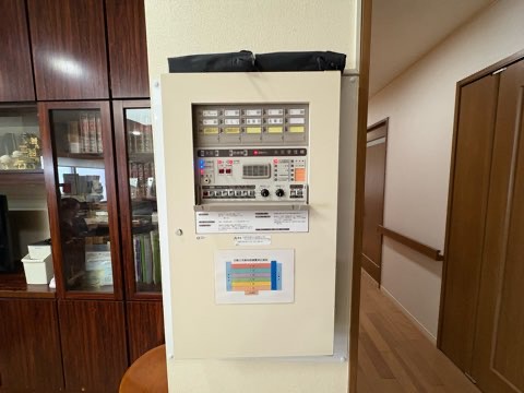 自動火災報知設備受信機取替工事の画像